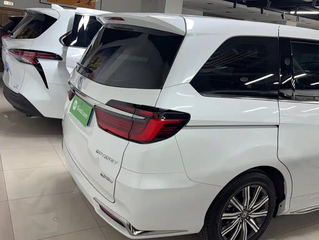 Honda Odyssey 2024 — фото 13