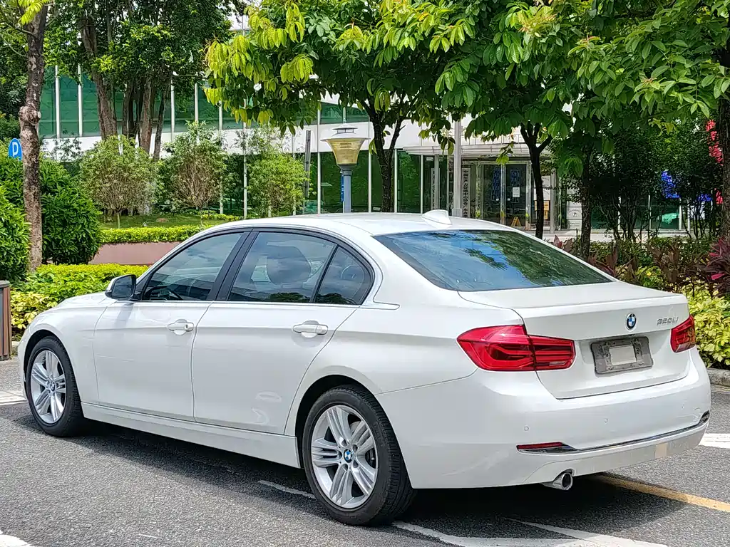 BMW 3 Series 2016 — фото 5