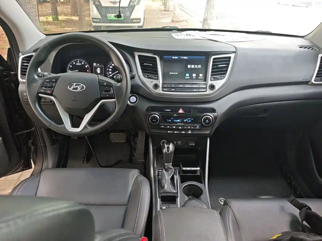 Hyundai Tucson 2018 — фото 10