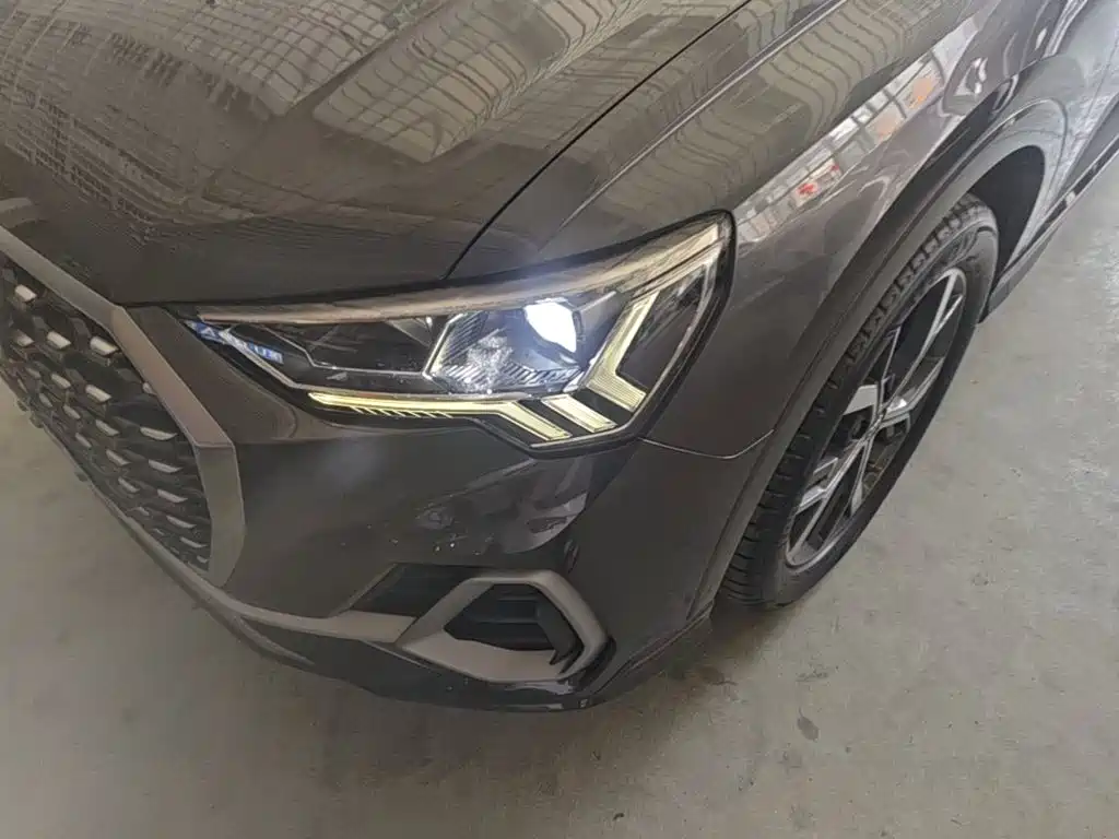 Audi Q3 Sportback 2020 — фото 24