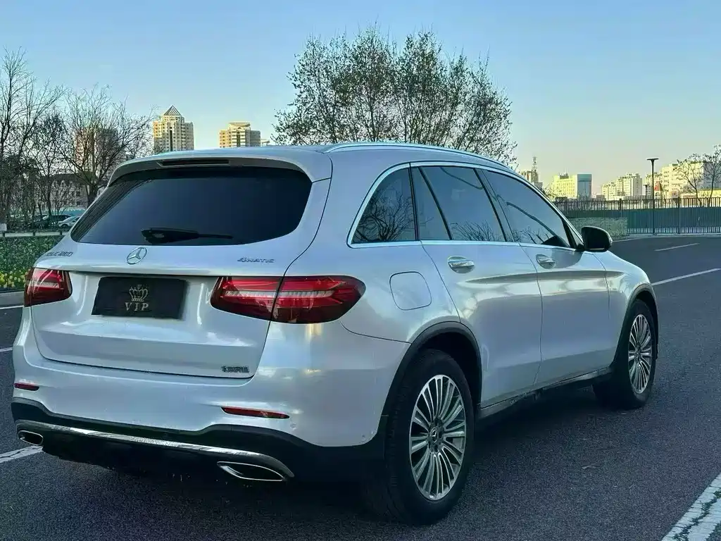 Mercedes-Benz GLC 2017 — фото 6