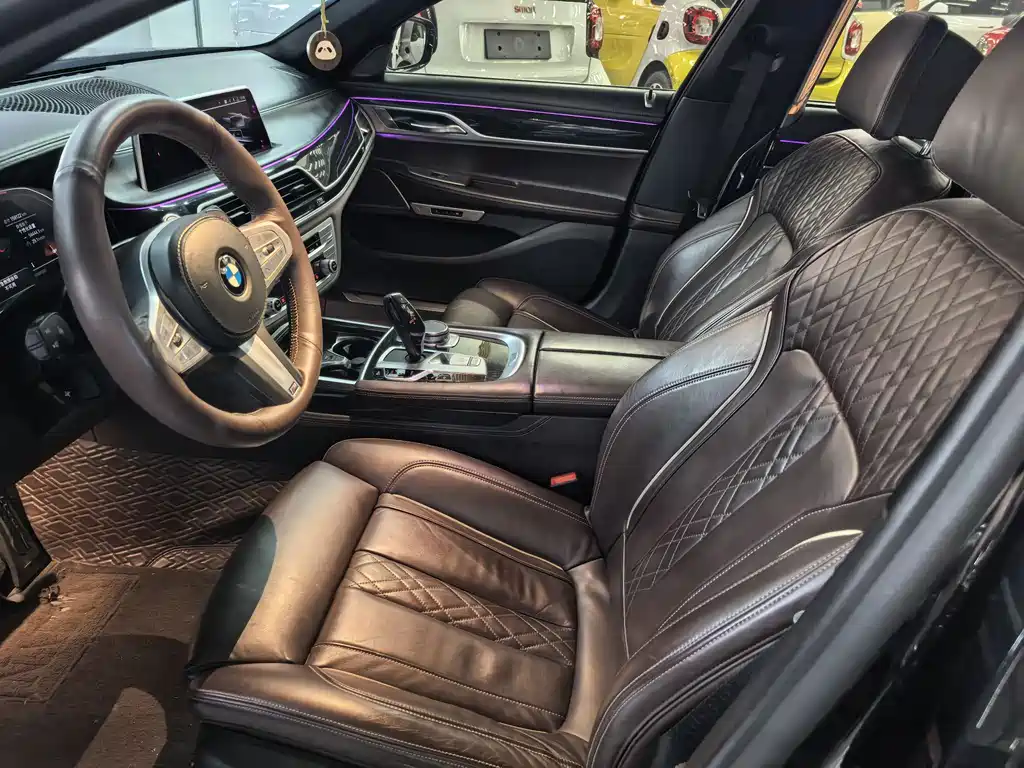 BMW 7 Series 2020 — фото 17