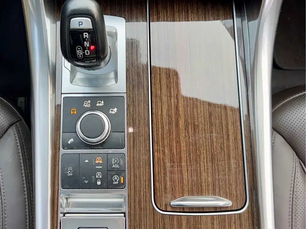 Land Rover Sport 2015 — фото 15