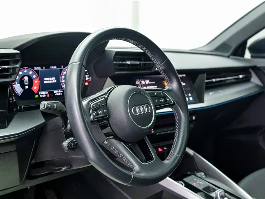 Audi A3 2024 — фото 13