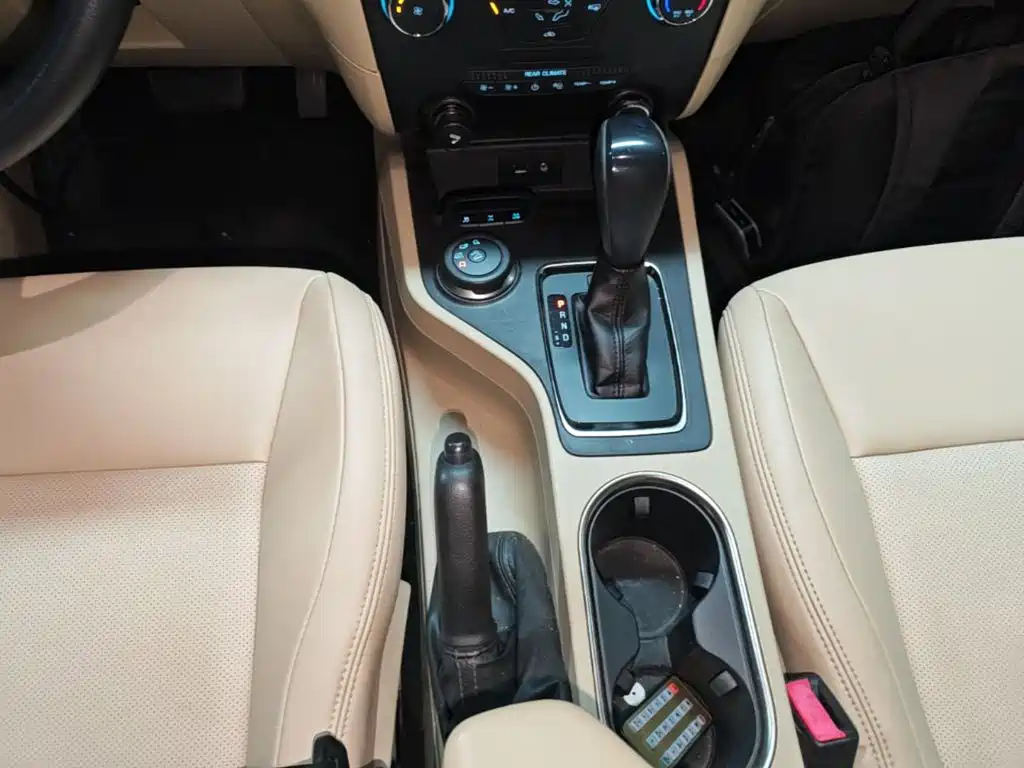 Ford Everest 2018 — фото 14