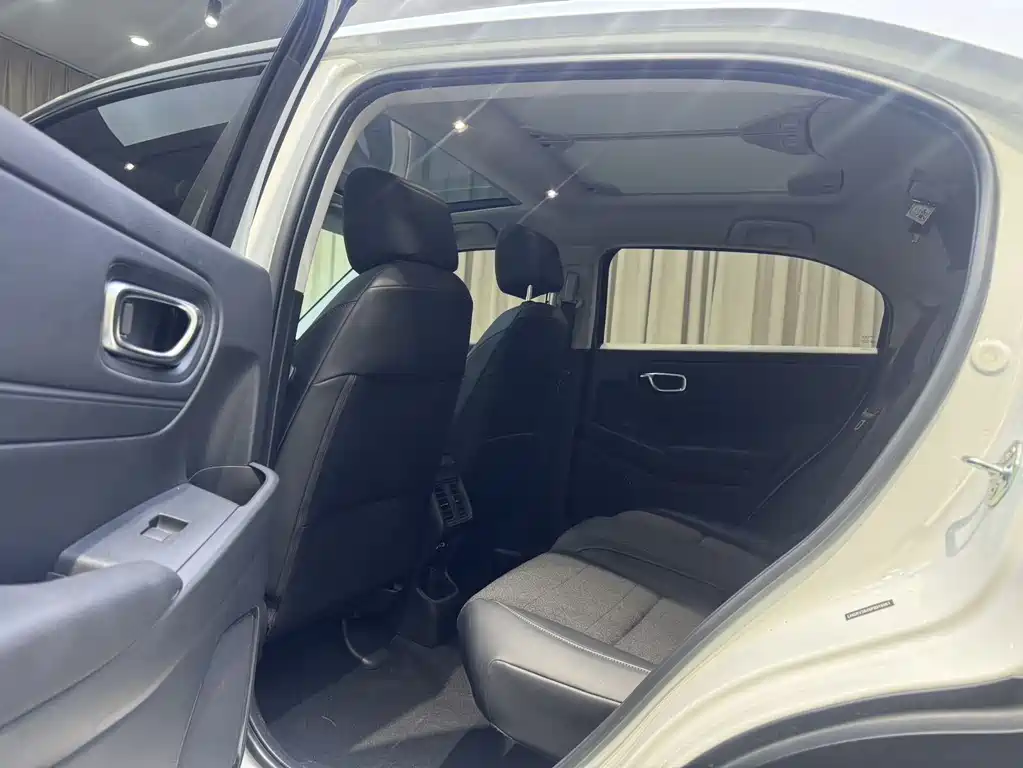 Honda Vezel 2023 — фото 14