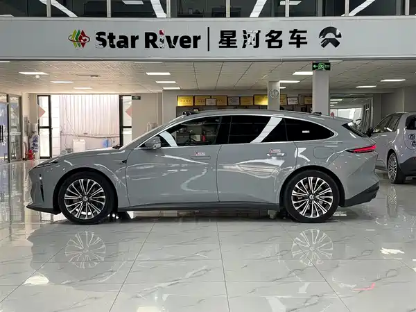 NIO ET5T 2024