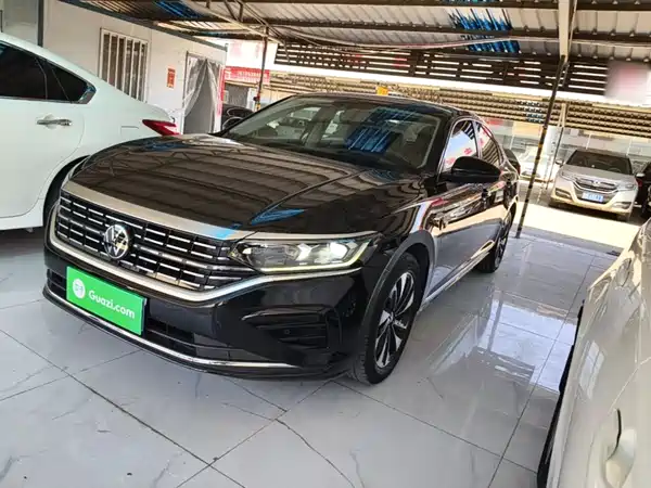 Volkswagen Passat 2022