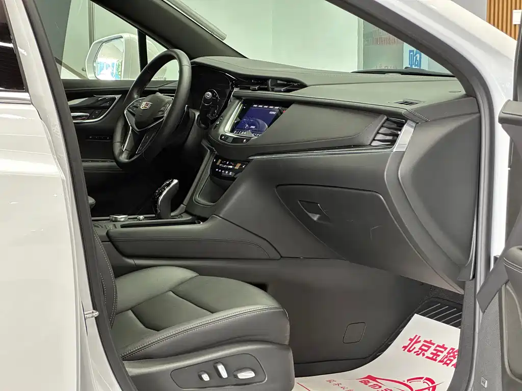 Cadillac XT5 2021 — фото 13
