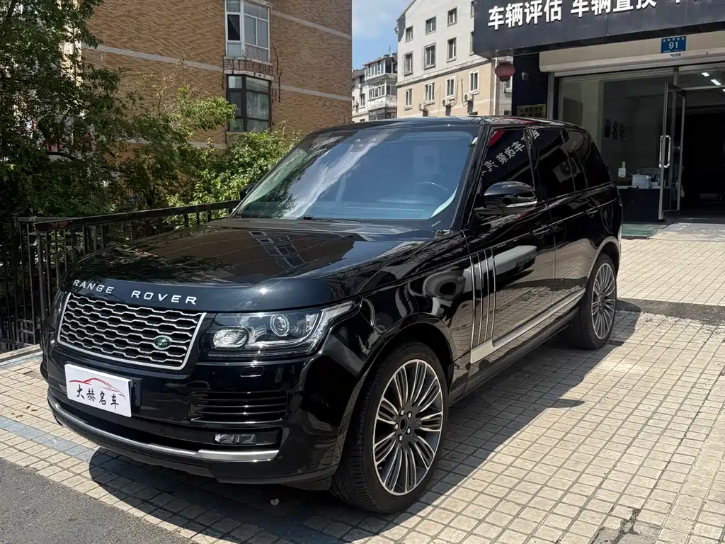 Land Rover Range Rover 2017 — фото 1