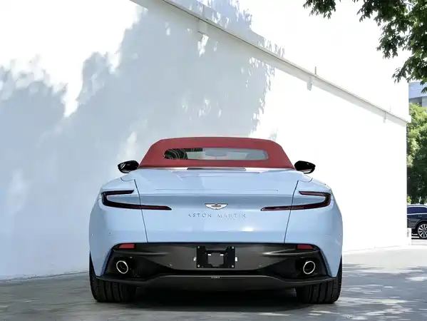 Aston Martin DB11 2020