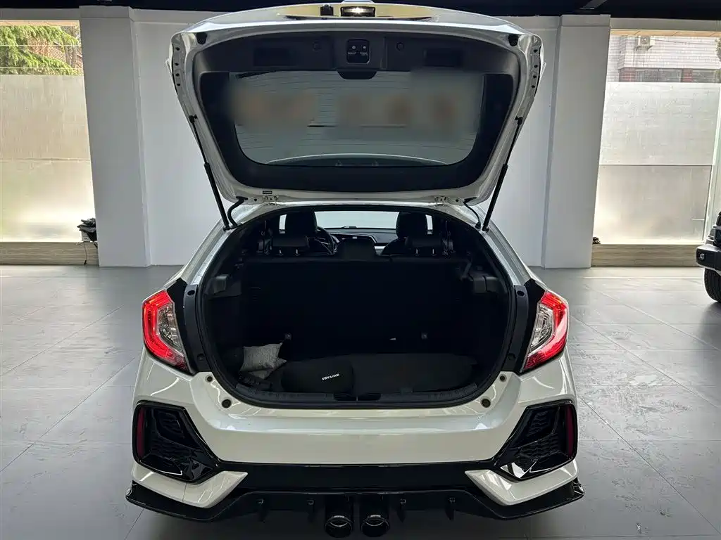 Honda Civic 2022 — фото 17