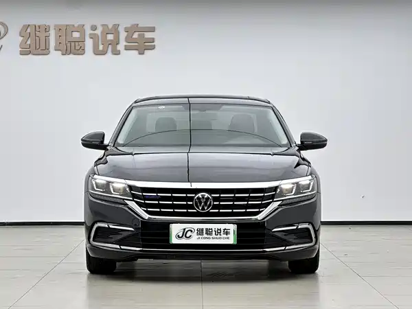 Volkswagen Passat Plug-In Hybrid 2020