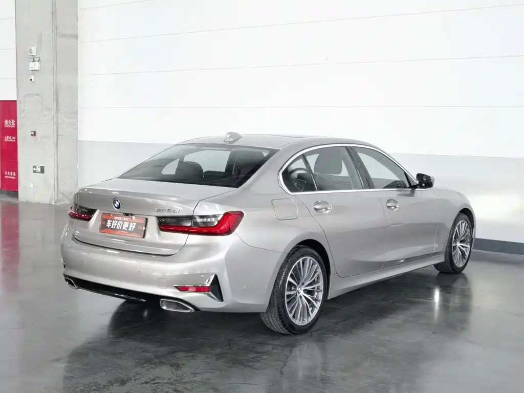 BMW 3 Series 2019 — фото 2