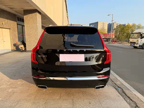 Volvo XC90 2021