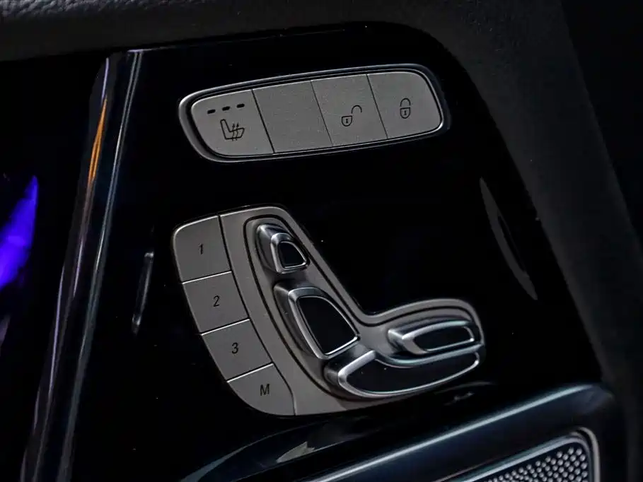 Mercedes-Benz G-Class 2023 — фото 12