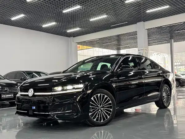 Volkswagen Magotan 2025