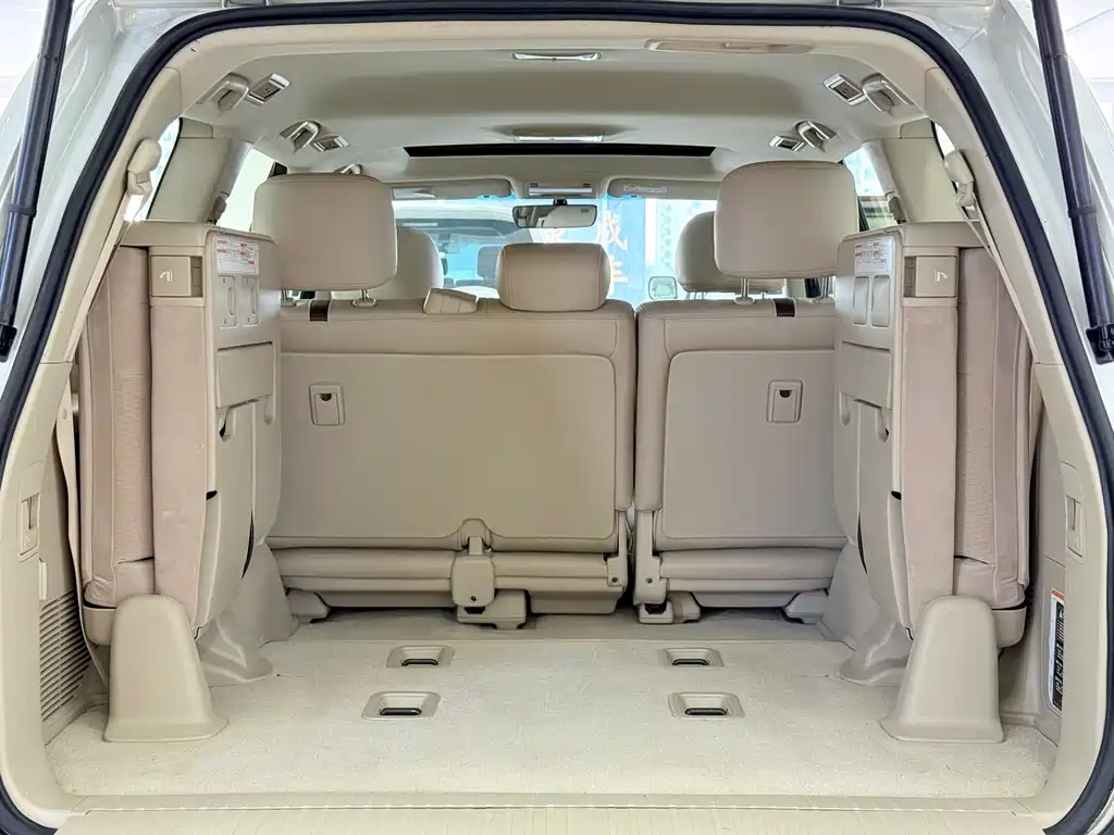 Toyota Land Cruiser 2020 — фото 18