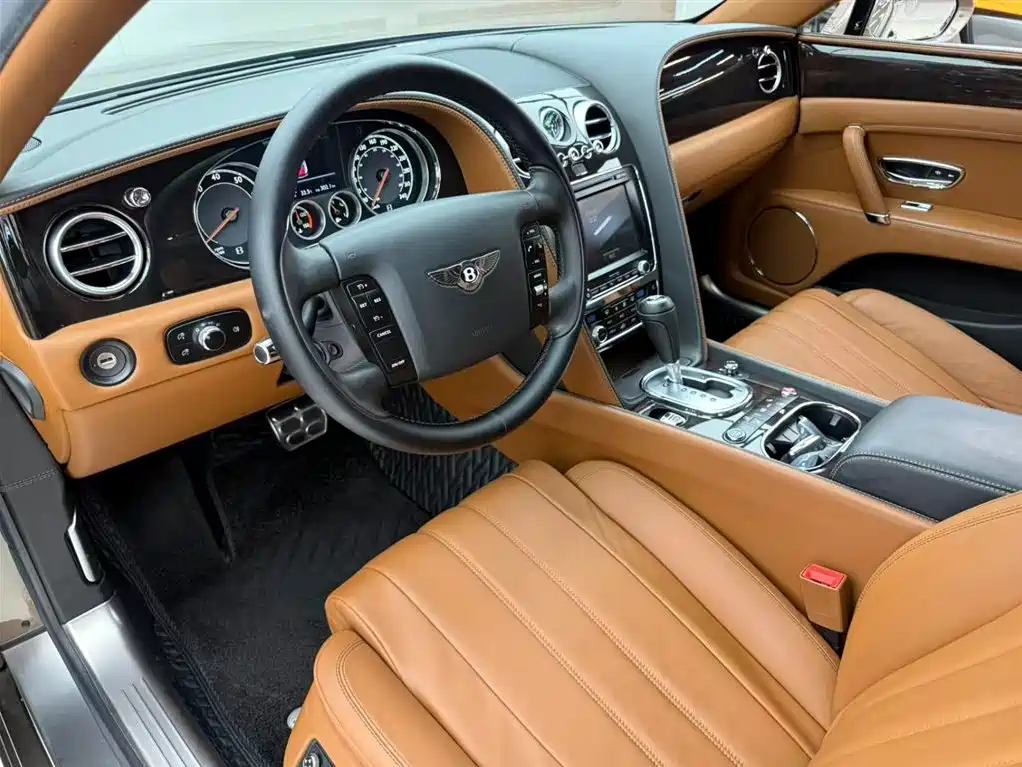 Bentley Flying Spur 2015 — фото 4