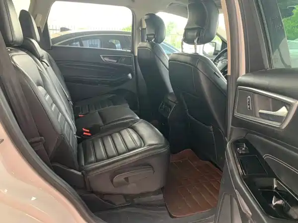 Ford Edge 2015