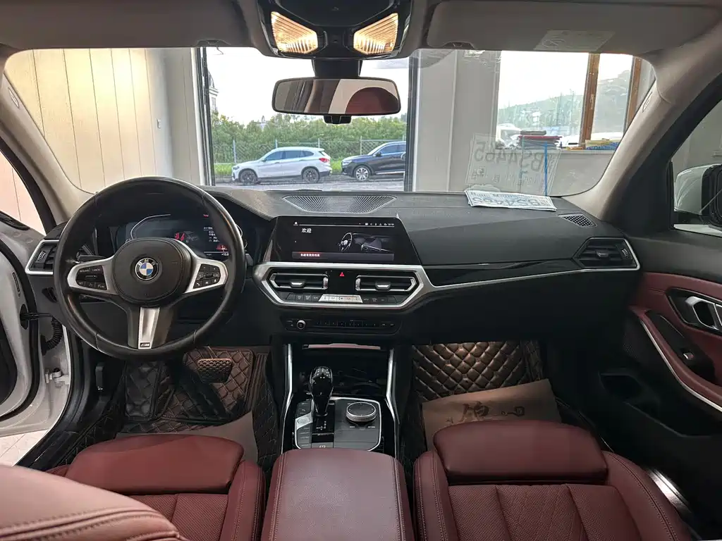 BMW 3 Series 2021 — фото 10