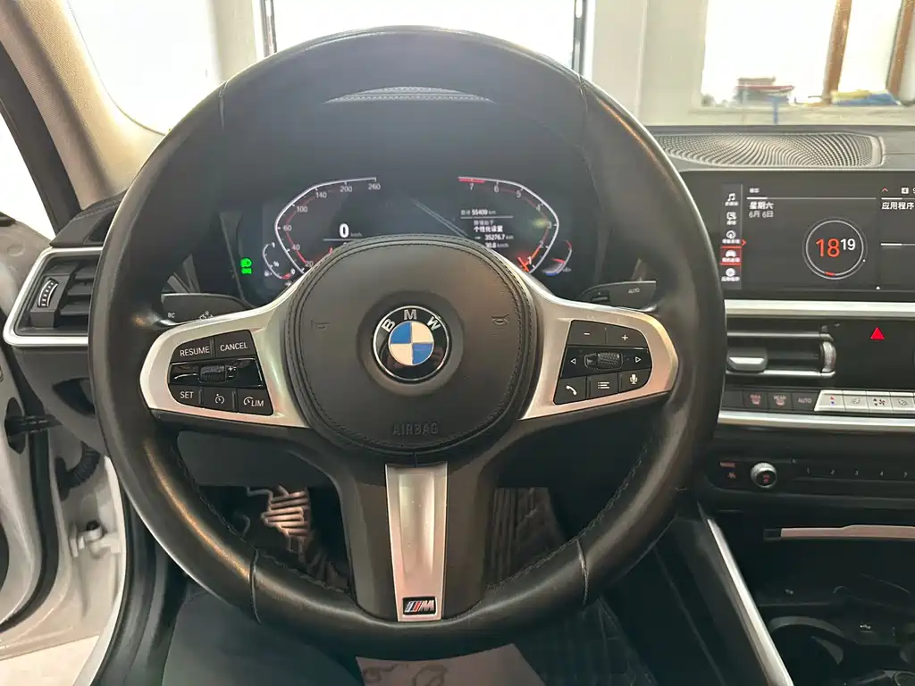 BMW 3 Series 2021 — фото 11