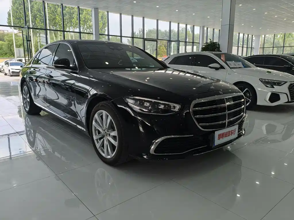 Mercedes-Benz S-Class 2025 — фото 3