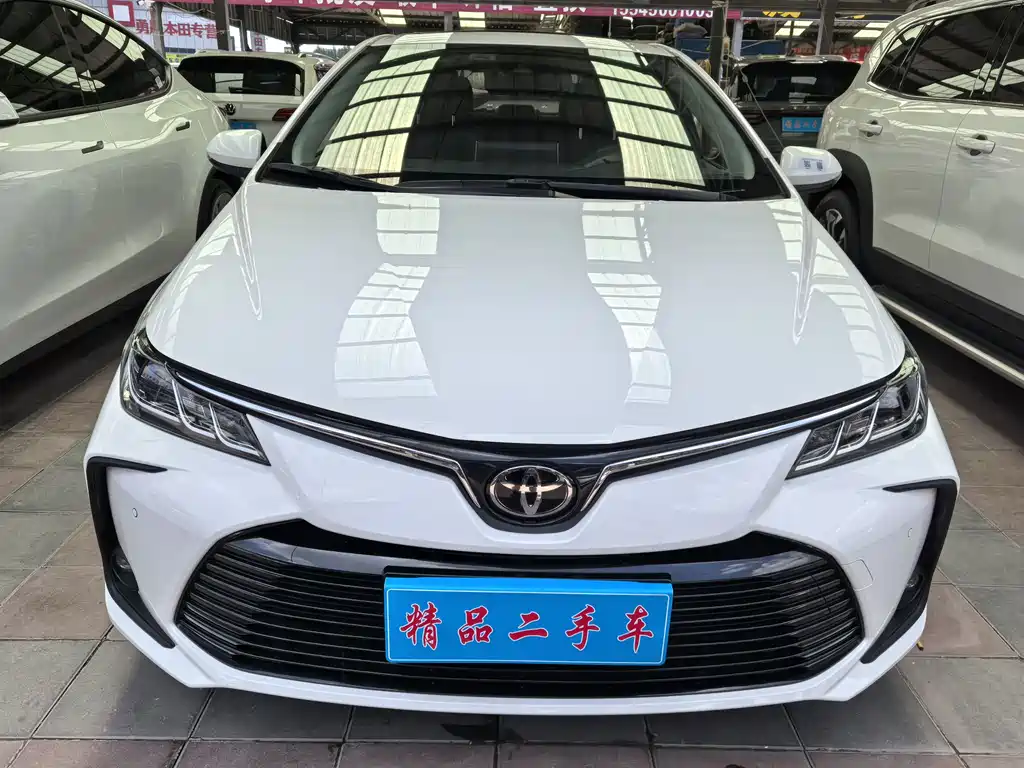 Toyota Corolla 2022 — фото 2