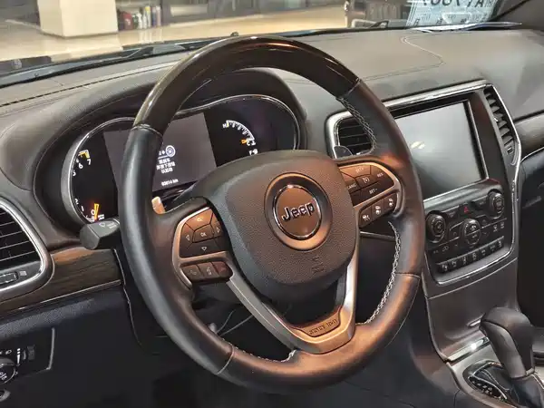 Jeep Grand Cherokee 2019