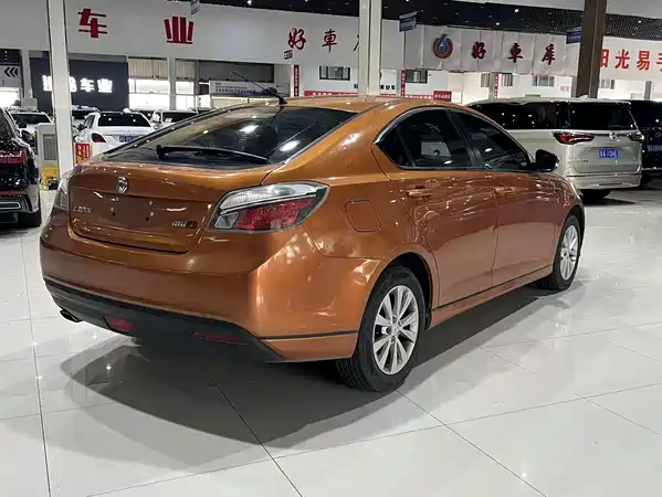 MG MG6 2012