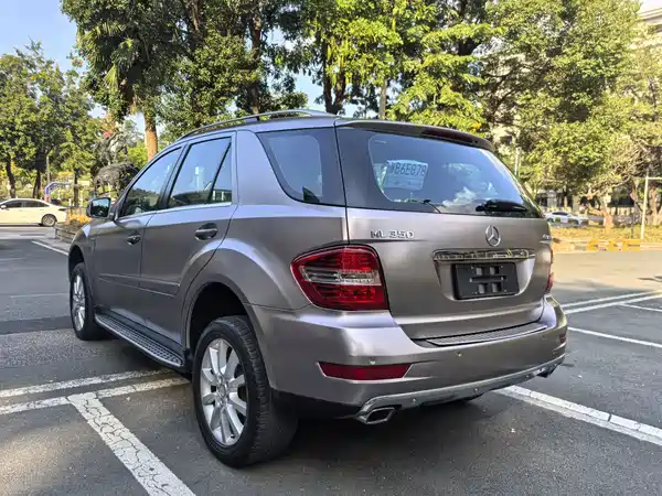 Mercedes-Benz M-Class 2011