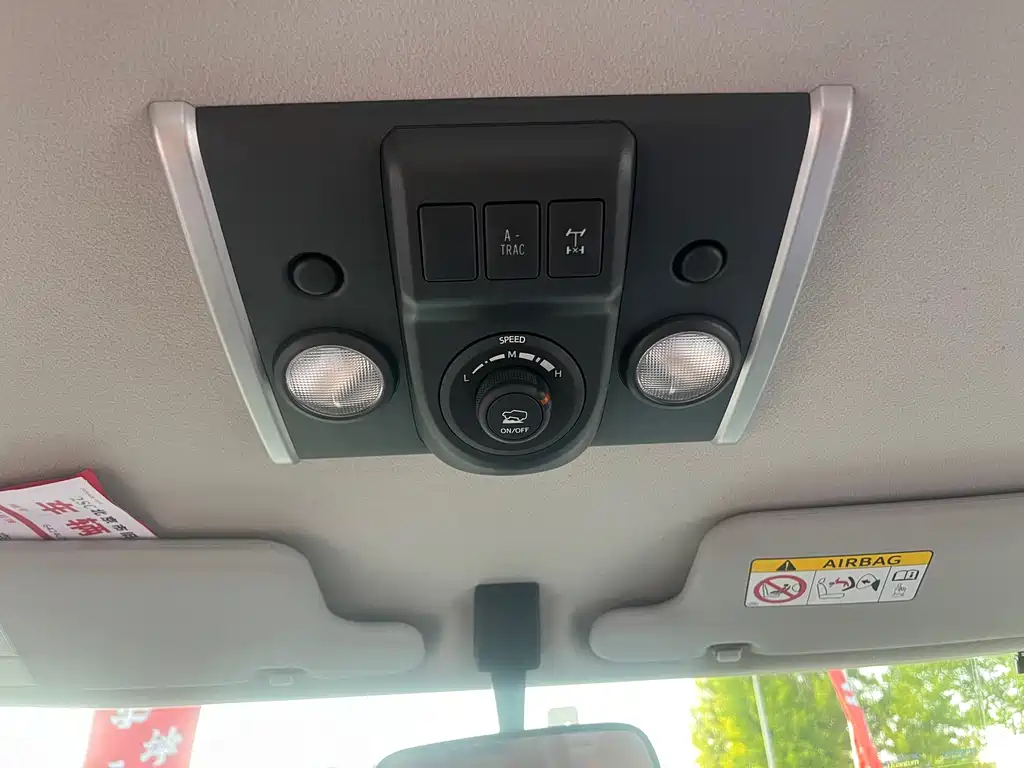 Toyota FJ Cruiser 2019 — фото 16