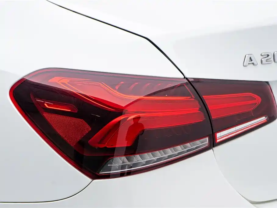 Mercedes-Benz CLS 2014 — фото 12