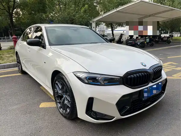 BMW 3 Series 2025