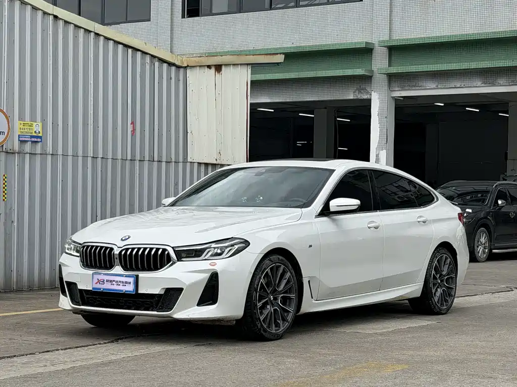 BMW 6 Series GT 2021 — фото 1