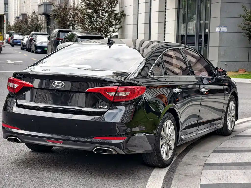 Hyundai Sonata 2015 — фото 10