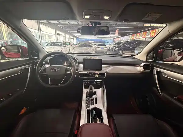 Geely Binyue 2021