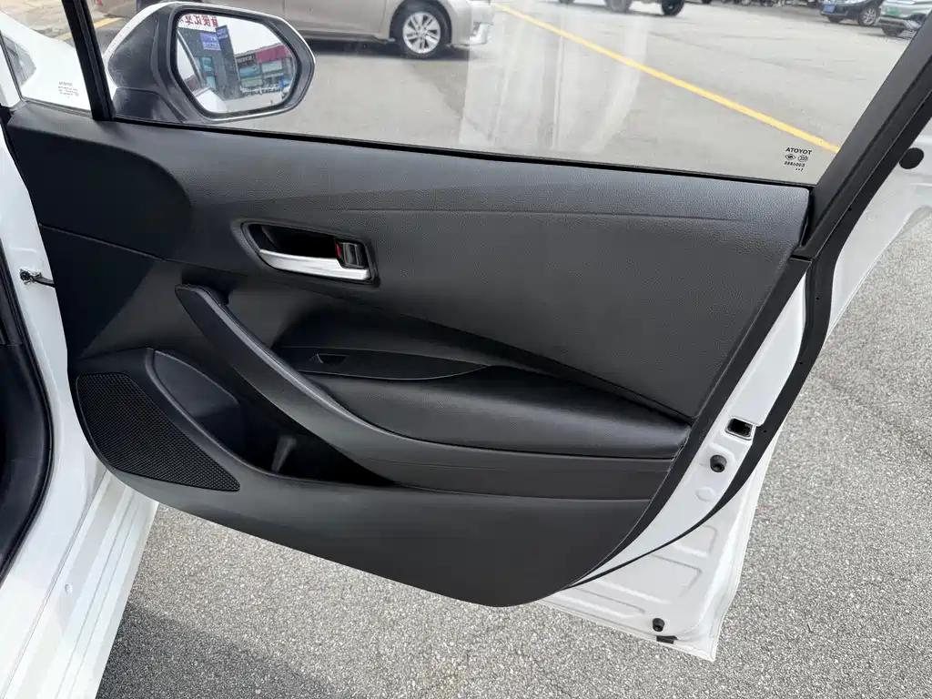 Toyota Corolla 2021 — фото 14