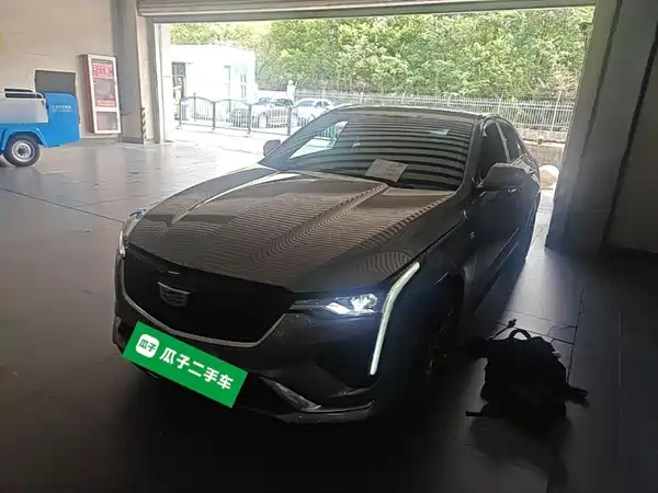Cadillac CT4 2023