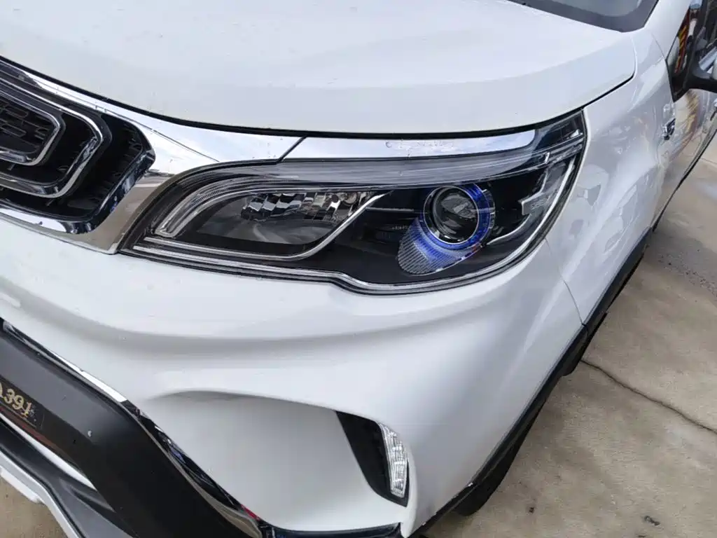 Geely Vision X3 2018 — фото 24