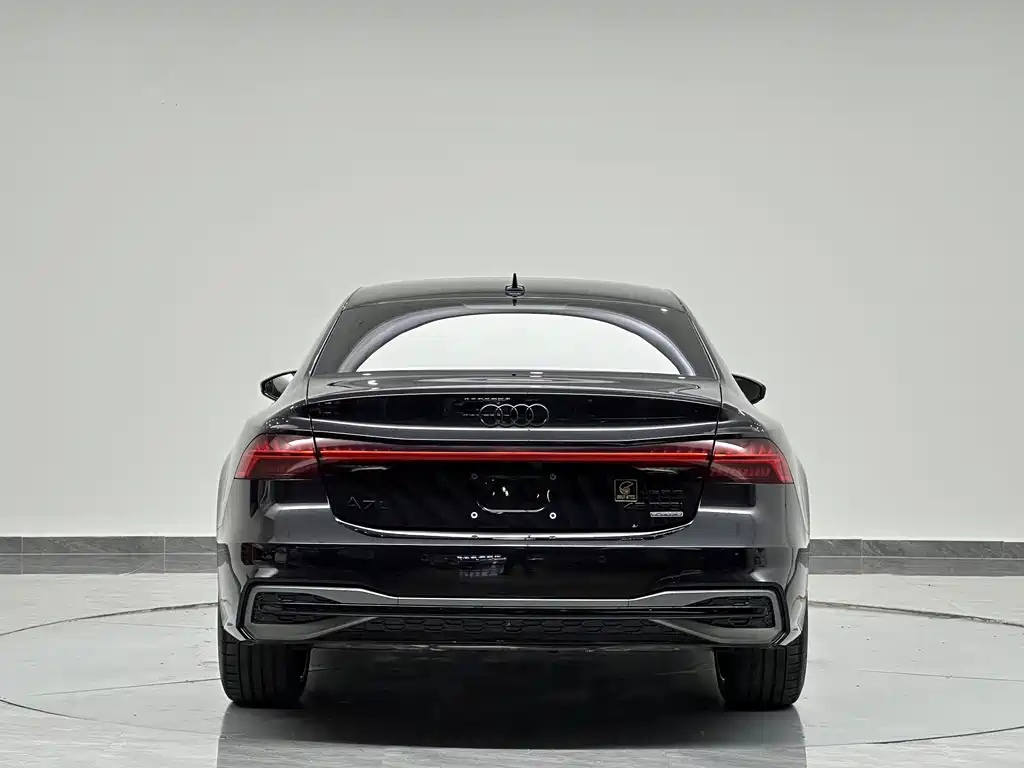 Audi A7L 2024 — фото 9