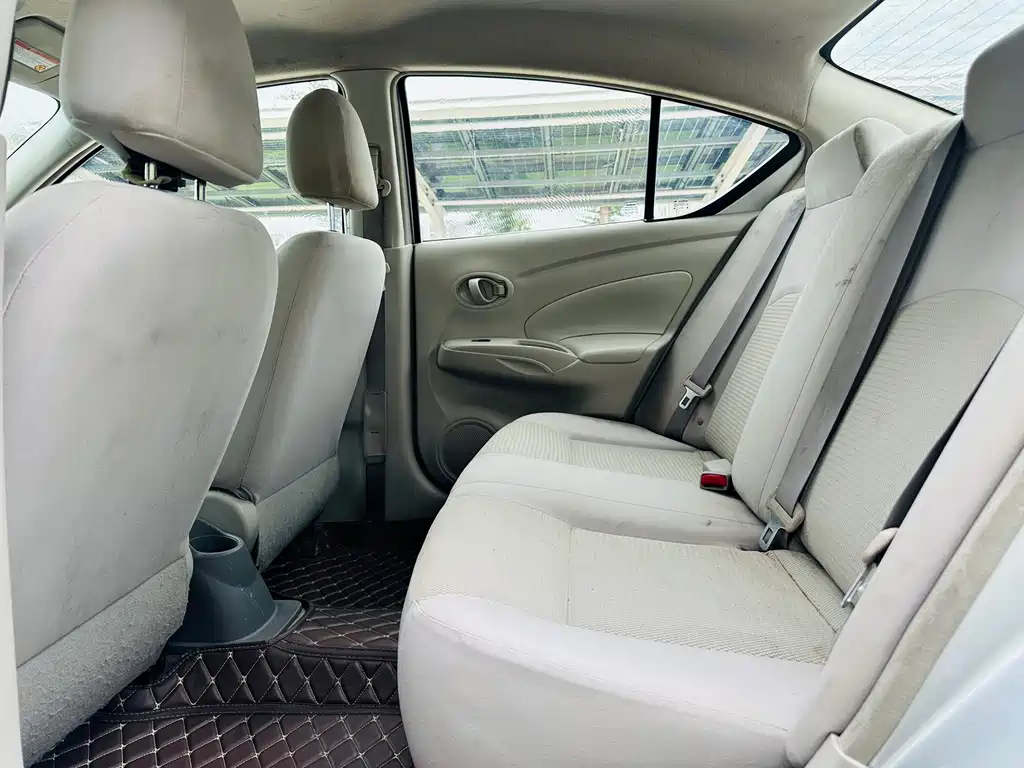 Nissan Sunny 2015 — фото 12