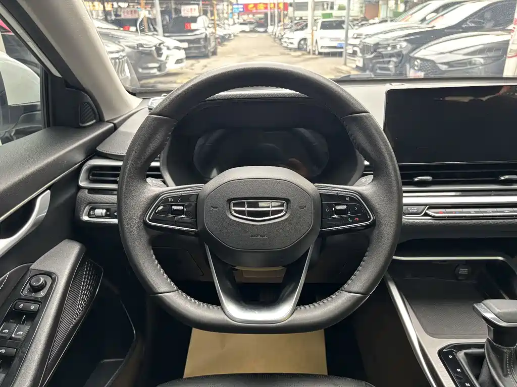 Geely Emgrand 2023 — фото 14
