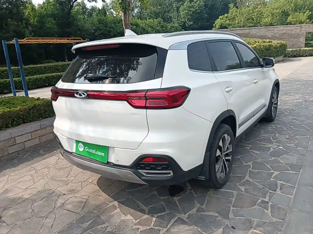 Chery Tiggo 8 2018 — фото 7