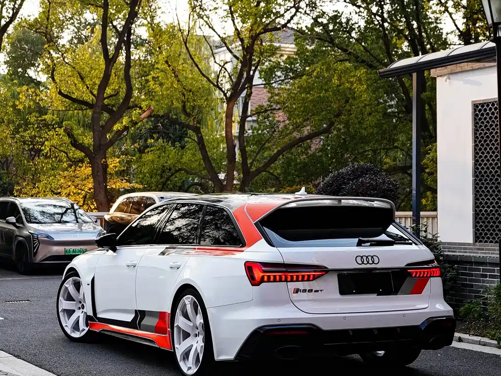 Audi RS 6 2025 — фото 18