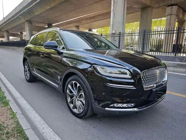Lincoln Nautilus 2022