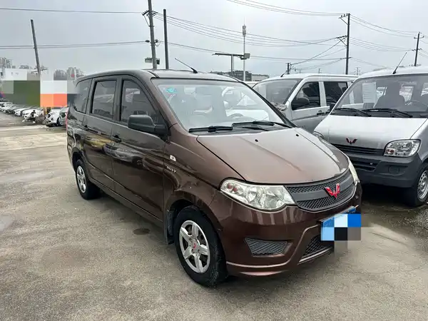 Wuling Hongguang 2016
