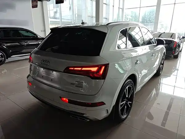 Audi Q5L 2024