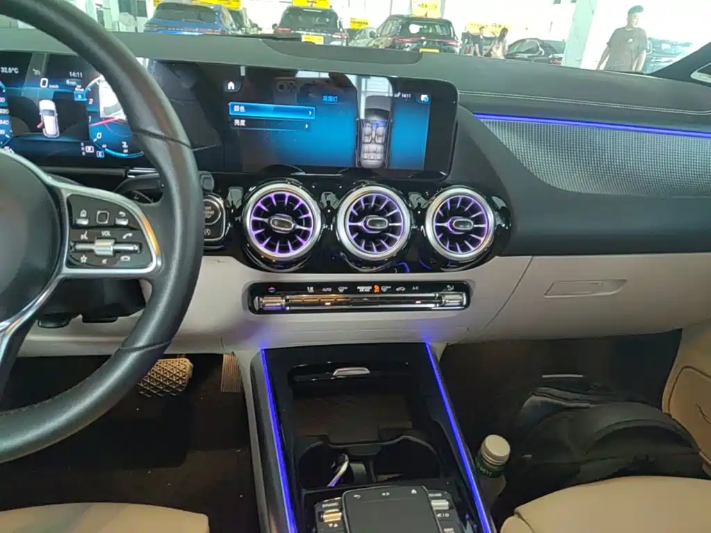 Mercedes-Benz GLA 2024 — фото 13