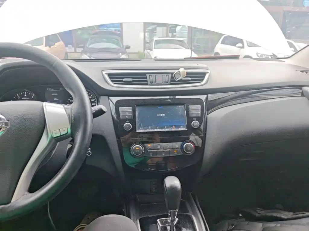 Nissan Qashqai 2018 — фото 10